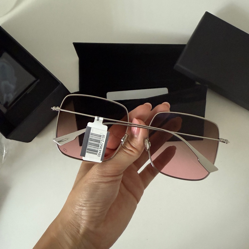Dior Square Sunglasses with Gradient Lenses - Picture 2 of 4